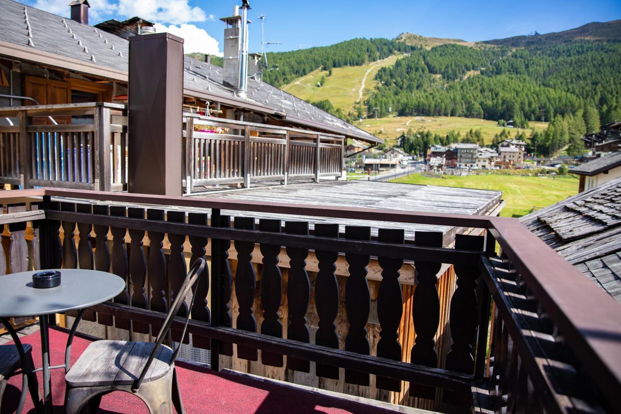 Bait Da Menego Apartment Livigno Exterior photo
