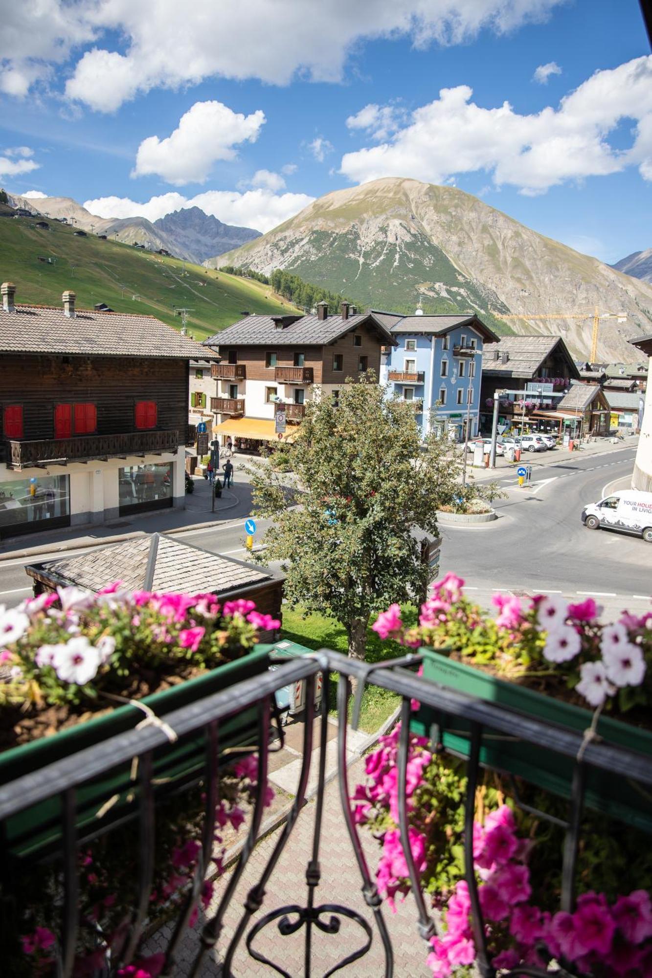 Bait Da Menego Apartment Livigno Exterior photo